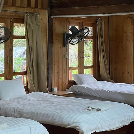 Tom'S Du Gia Homestay Làng Cac Εξωτερικό φωτογραφία