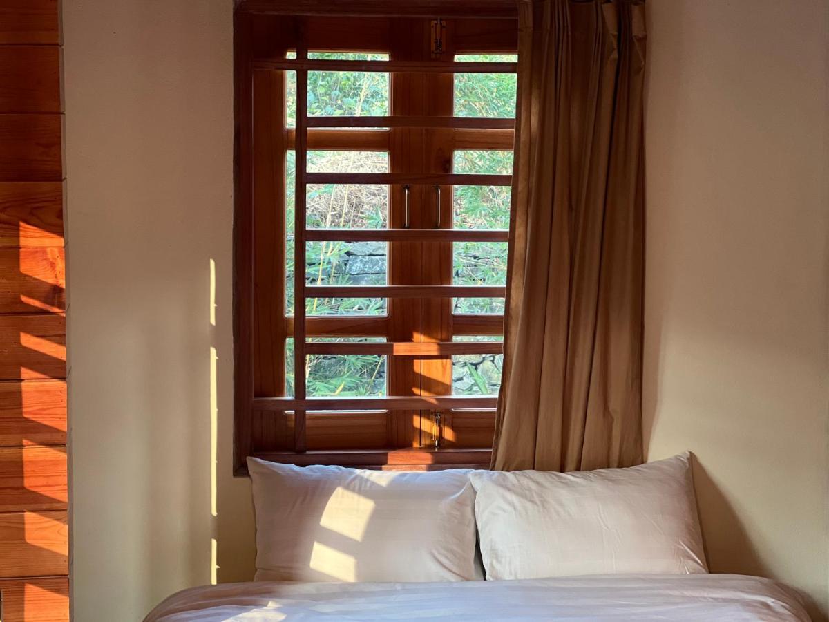Tom'S Du Gia Homestay Làng Cac Εξωτερικό φωτογραφία