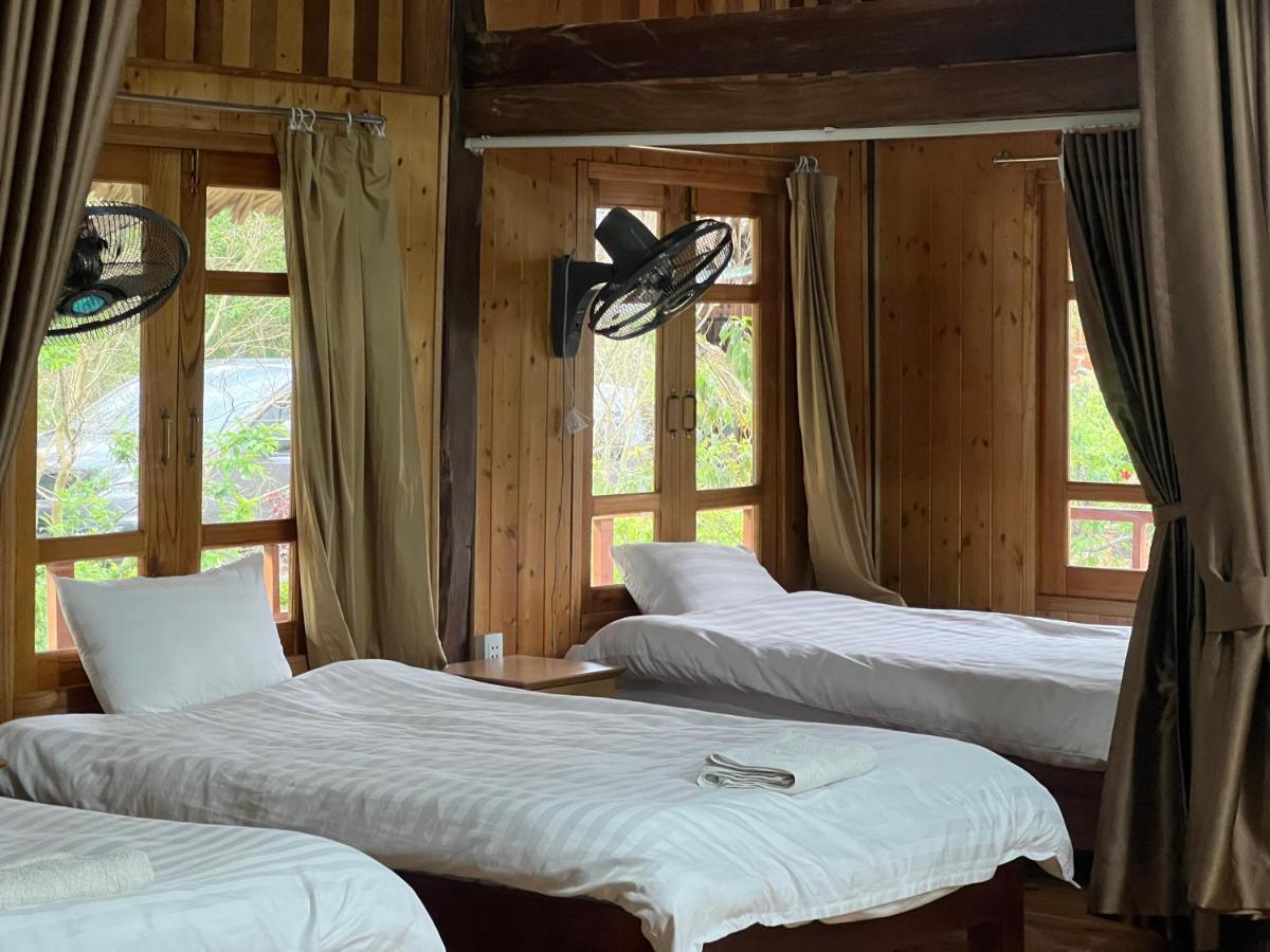 Tom'S Du Gia Homestay Làng Cac Εξωτερικό φωτογραφία