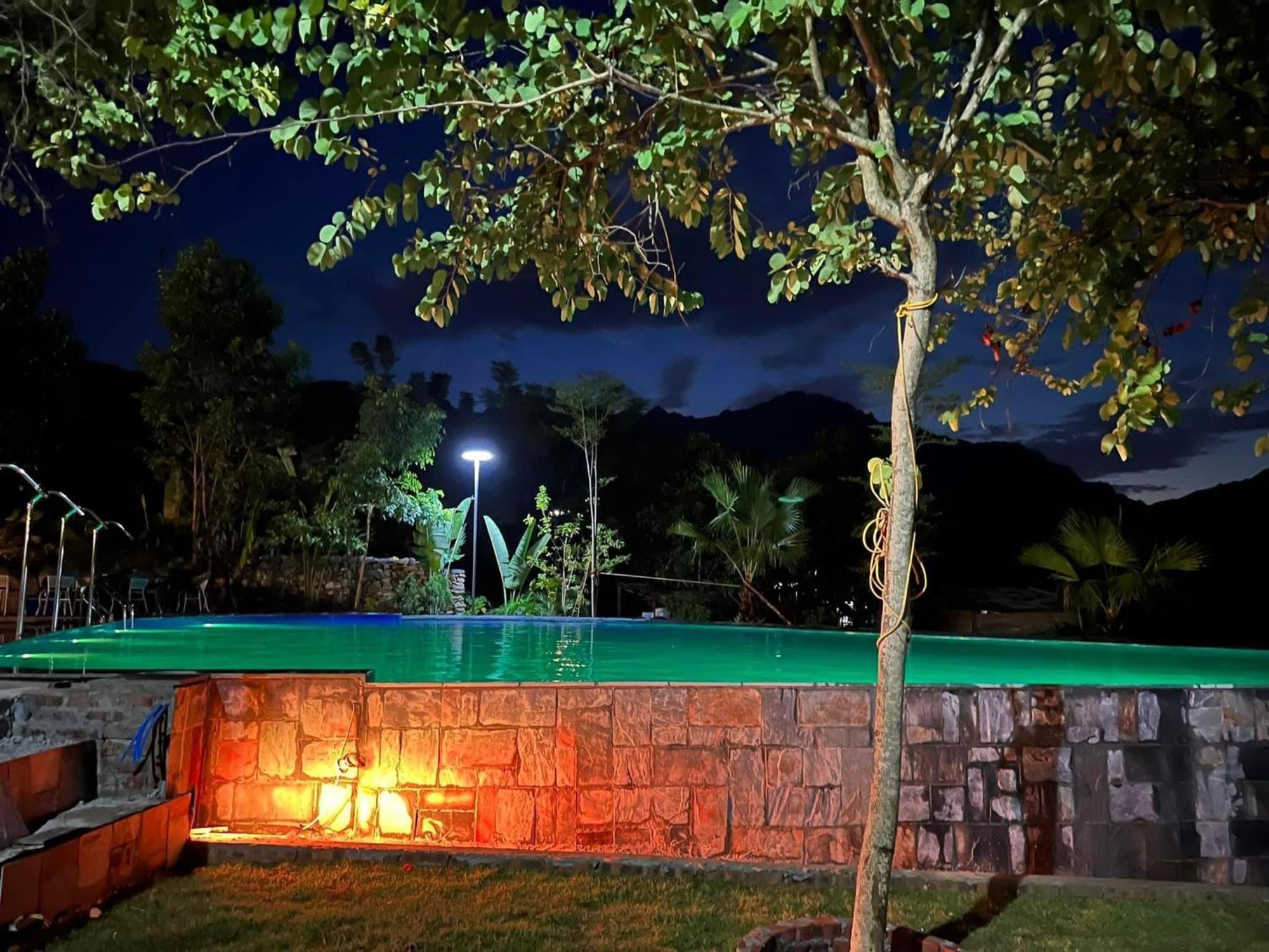 Tom'S Du Gia Homestay Làng Cac Εξωτερικό φωτογραφία