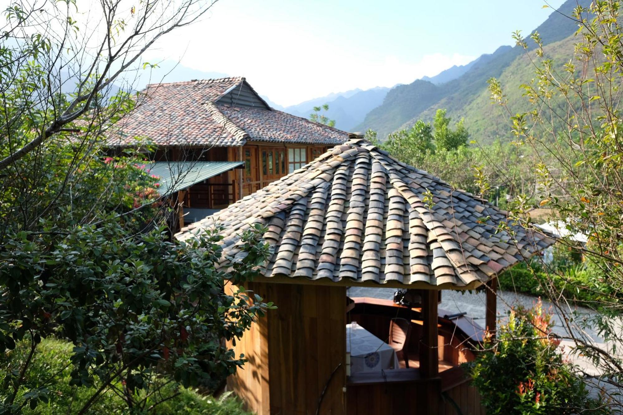 Tom'S Du Gia Homestay Làng Cac Εξωτερικό φωτογραφία